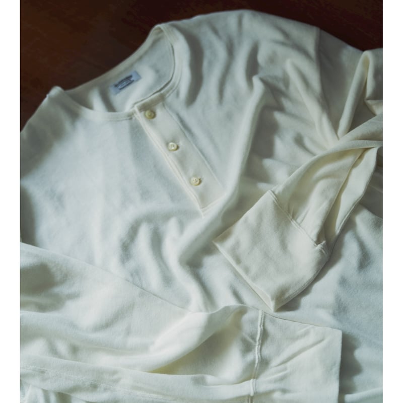 MAATEE&SONS L/S HENRY NECK TEE | MusterWerk