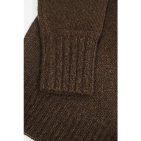 WALENODE "Innocent YAK" Shetland sweater- V