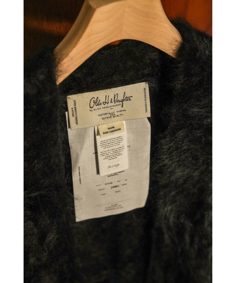 Olde H & Daughter Ex. FUR CASHMERE N/B VEST | M