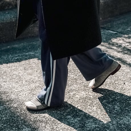 un/unbient Ex. SIDE LINE EASY TROUSERS -TAPERED-
