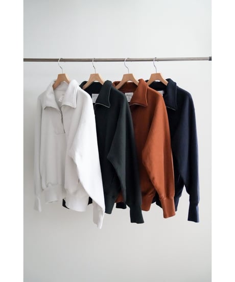 medium sportswear ベルベットハーフジップ medium sportswear ベルベットハーフジップ （フレミングベイ