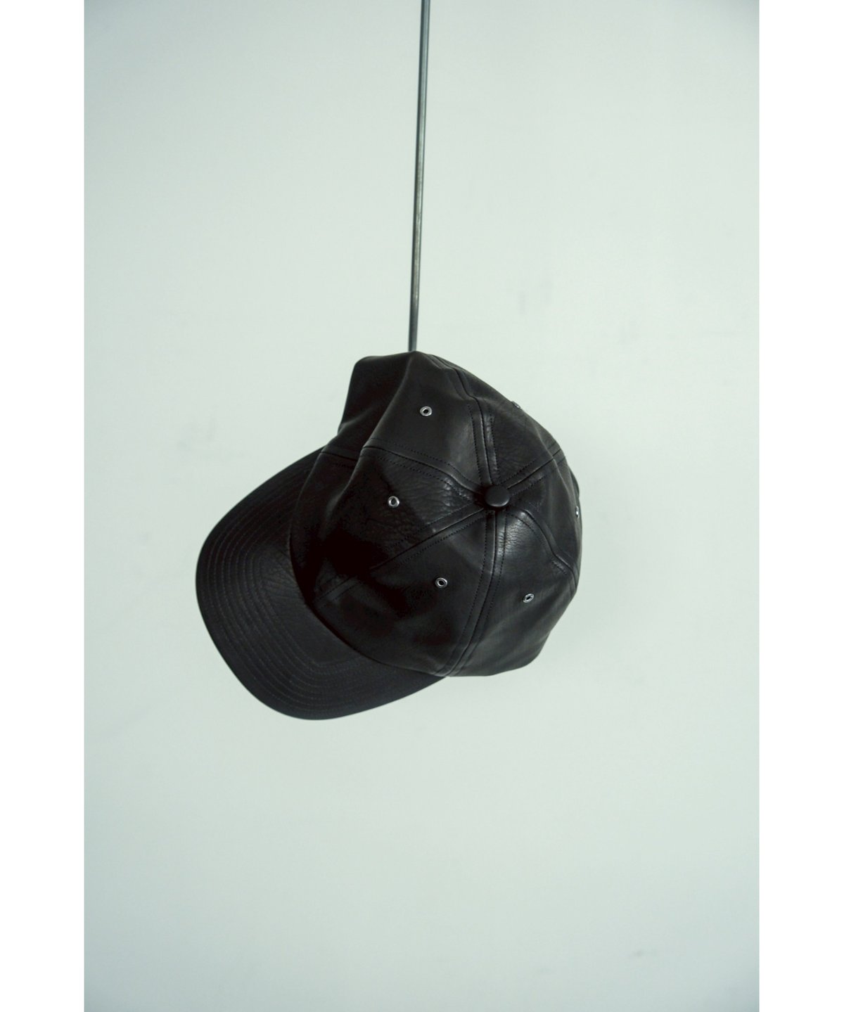 ULTERIOR Ex. LEATHER 6 PANELED CAP | MusterWerk