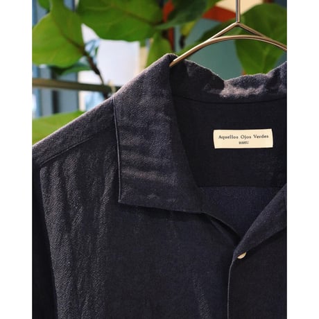 Aquellos Ojos Verdes  Ex. BISHU crepe Classic open collar shirt