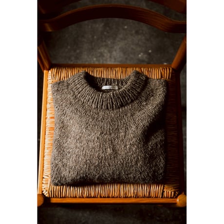 YANABA "ZOFFY" CREW NECK ROUND KNIT