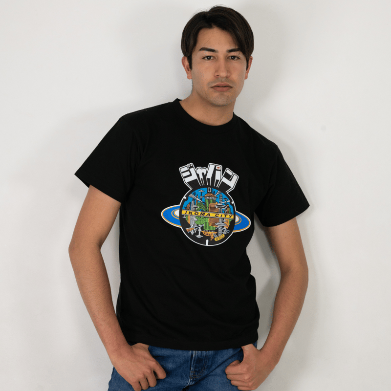 生駒市 マンホールTシャツ(未来都市) | JAPAN UNDERGROUND 生駒市 マンホールTシャツ(未来都市) | JAPAN UNDERGROUND