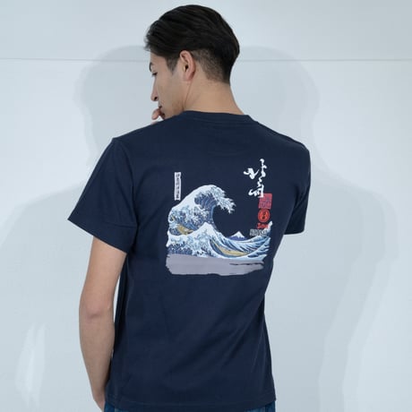 東京都墨田区 マンホールTシャツ（神奈川沖浪裏）