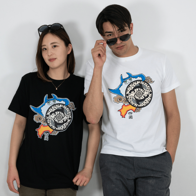 高知市 マンホールTシャツ | JAPAN UNDERGROUND 高知市 マンホールTシャツ | JAPAN UNDERGROUND