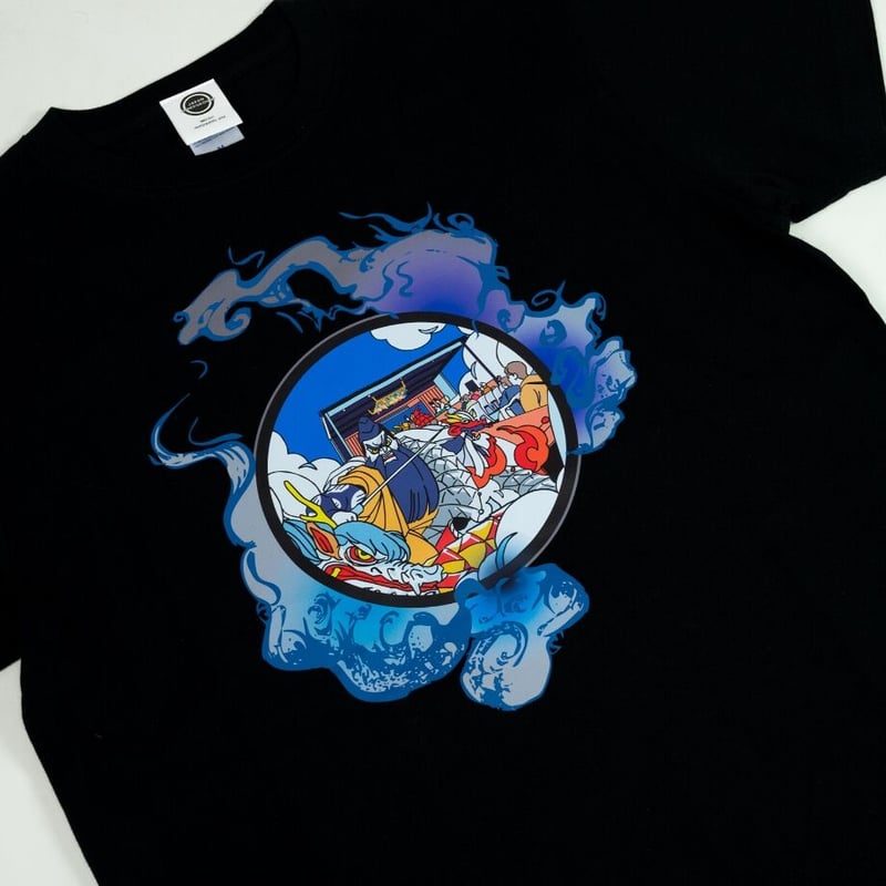 島根県 マンホールTシャツ（石見神楽） | JAPAN UNDERGROUND