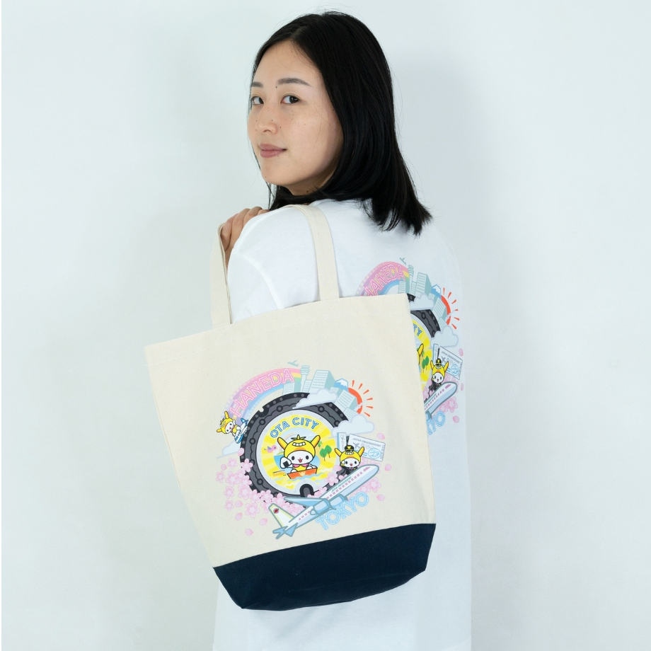 さゆち　ＰOTＥＲ TOｋYO ＪAＰAＮ トートバッグ。　ネイビー 苫小牧市 マンホールトートバッグ（とまチョップ）ネイビー
