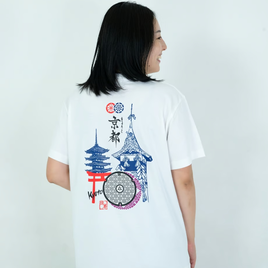 京都市 マンホールTシャツ(京の街並み) | JAPAN UNDERGROUND 京都市 マンホールTシャツ(京の街並み) | JAPAN UNDERGROUND
