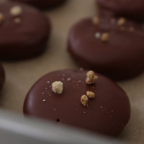chocolat  クッキーサンド缶