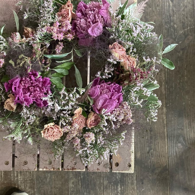 5.スターチスリース スターチスと薔薇のドライミックスリース | 街角花屋 floRalies STORE