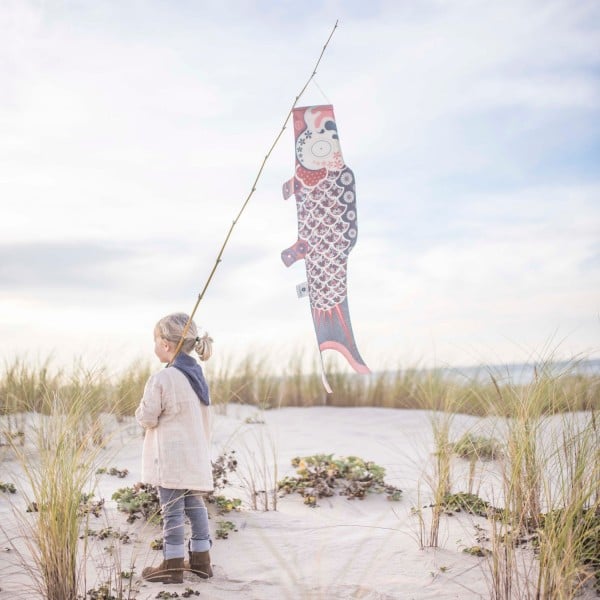 今だけ送料無料！】フランス こいのぼり Mサイズ シルバー Madame MO