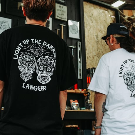 "LIGHT UP THE DARKNESS"  SKULL  SHORT SLEEVE