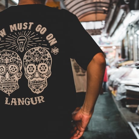 "SHOW MUST GO ON" SKULL SHORT SLEEVE