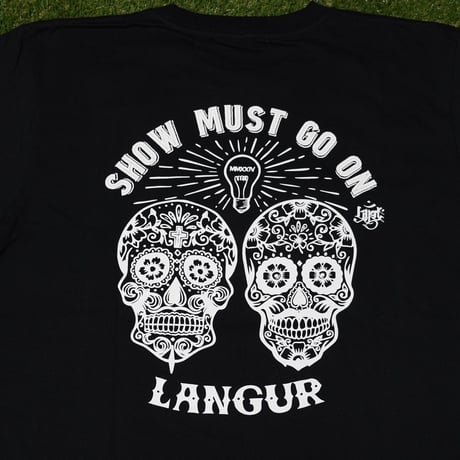 "SHOW MUST GO ON" SKULL SHORT SLEEVE