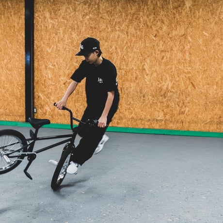 LANGUR LOGO SHORT SLEEVE BLACK