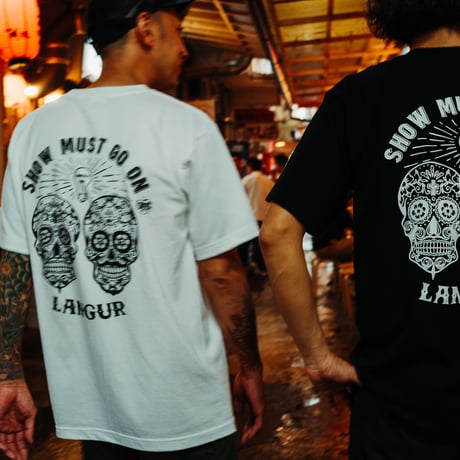 "SHOW MUST GO ON" SKULL SHORT SLEEVE