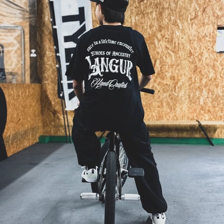 LANGUR LOGO SHORT SLEEVE BLACK