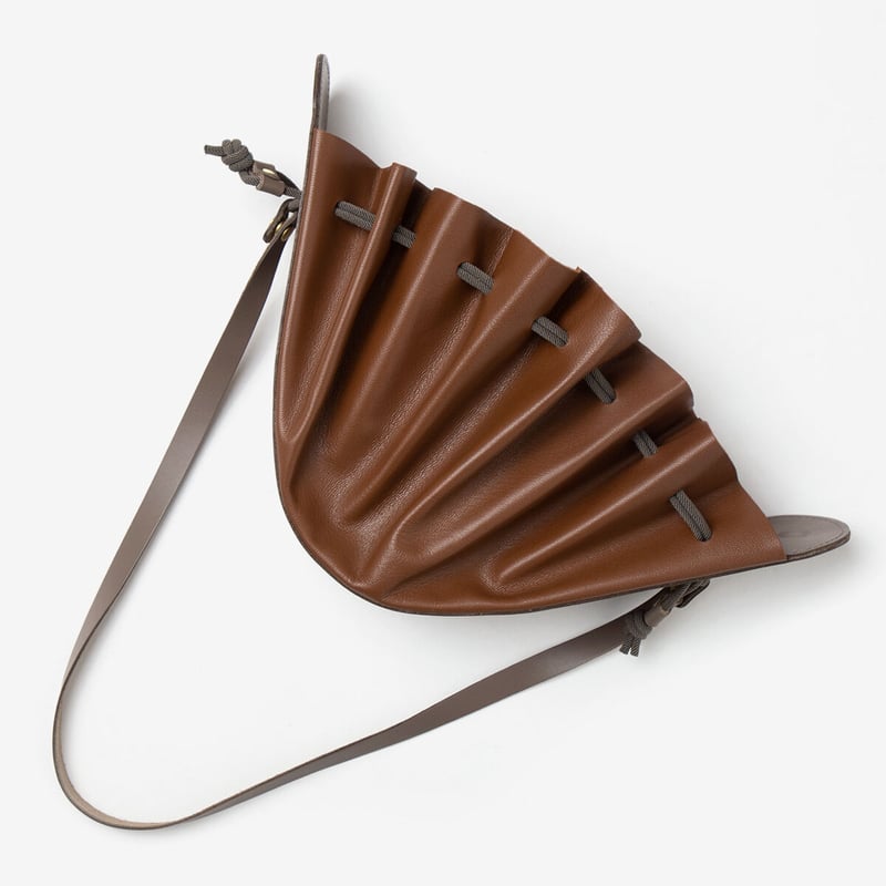 TANGO Pouch / Brown × Grey | MAYSOLE Web Store