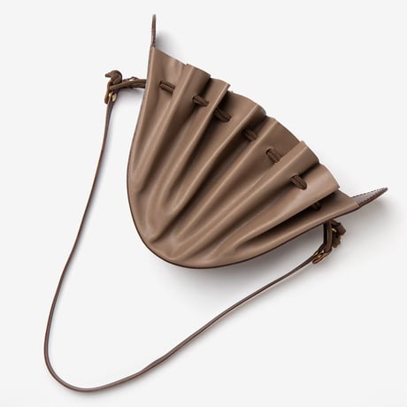 TANGO Pouch / Taupe × D Brown