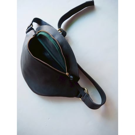 MANOUTIL×Ii/Leather Funny Pack