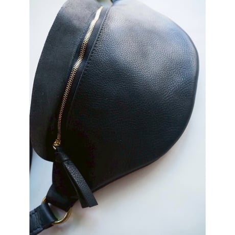 MANOUTIL×Ii/Leather Funny Pack