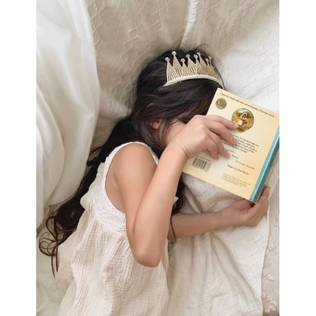 gold tiara