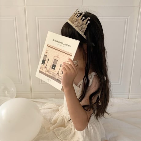 gold tiara