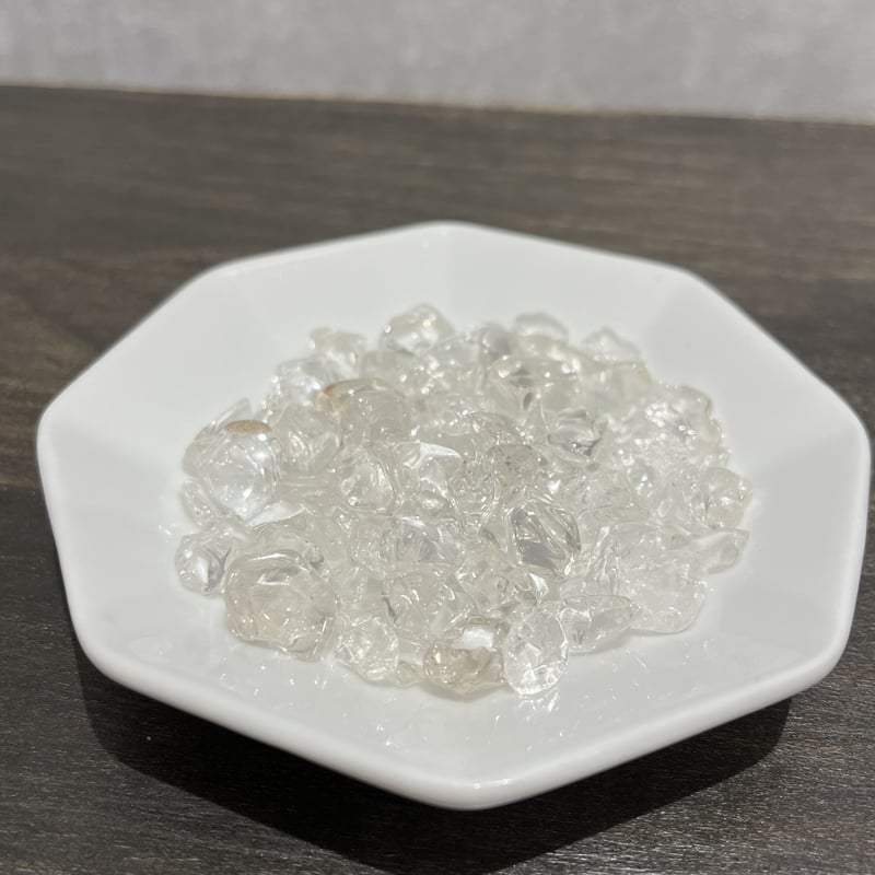 水晶サザレ等 楽天市場】クリスタル 水晶 さざれ Mサイズ 100g | 細石 浄化