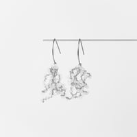 ATMOSPHERE - Dangle Pierce / Ear cuff - Frost - M