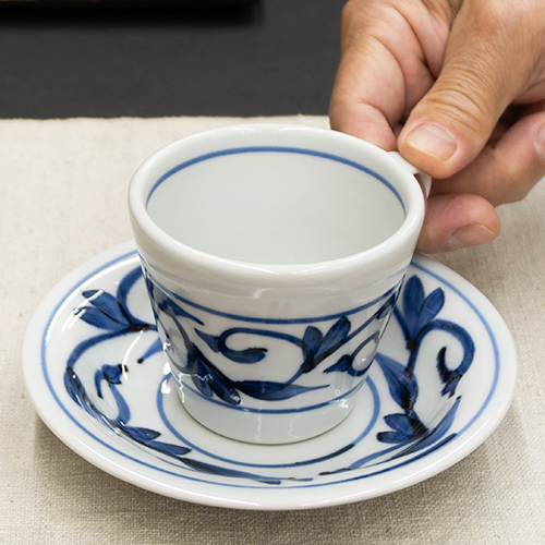 和食器 砥部焼 貞山窯 カップ＆ソーサー 150cc 唐草 | うつわの店
