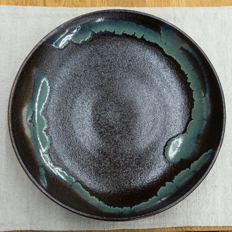 和食器 龍門司焼 大皿 24cm 黒釉青流 | うつわの店 クラフトなかつか
