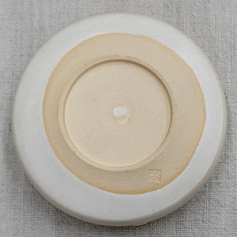 和食器 伊賀焼 殿白窯 小鉢 12cm 菊紋 白 | うつわの店 クラフトなかつか