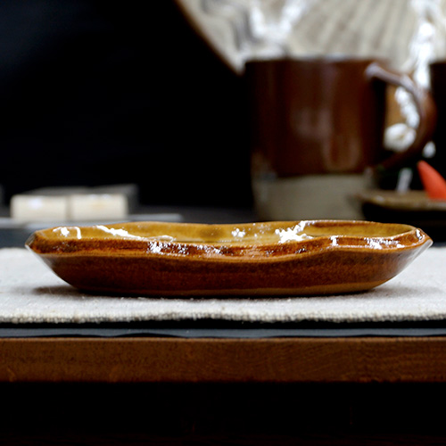 和食器 布志名焼 湯町窯 小判型 小皿 12cm 浪紋濃茶 黄釉