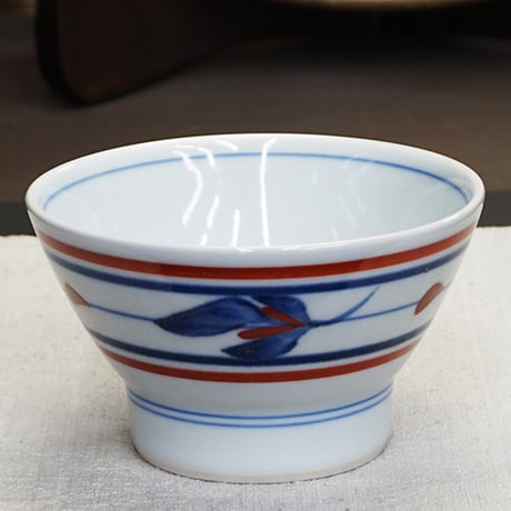 和食器 砥部焼 梅山窯 茶碗 小 11cm 赤線 三つ葉