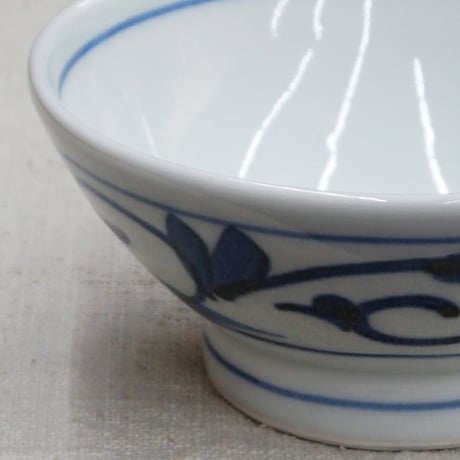 和食器 砥部焼 貞山窯 茶碗 小 11.5cm 唐草