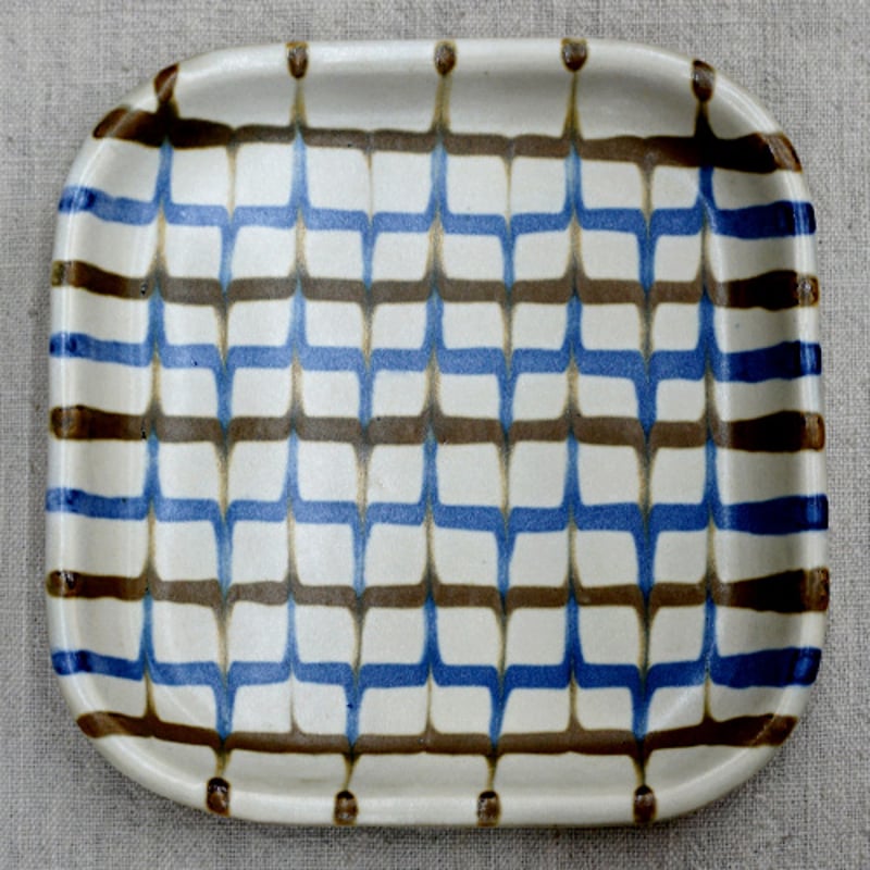 和食器 布志名焼 袖師窯 中角皿 13cm スリップ 白 | うつわの店 和食器 布志名焼 袖師窯 中角皿 13cm スリップ 白 | うつわの店