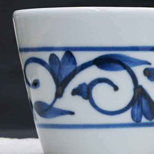 和食器 砥部焼 貞山窯 カップ 150cc 唐草 | うつわの店 クラフトなかつか