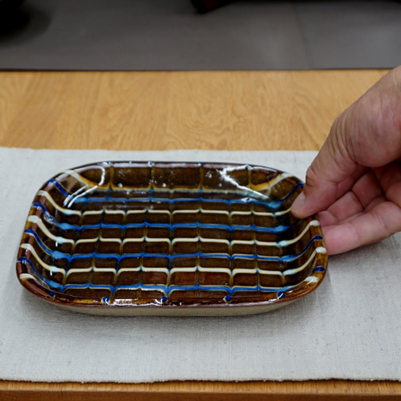 和食器 布志名焼 袖師窯 大角皿 18cm スリップ 飴 | うつわの店 和食器 布志名焼 袖師窯 大角皿 18cm スリップ 飴 | うつわの店