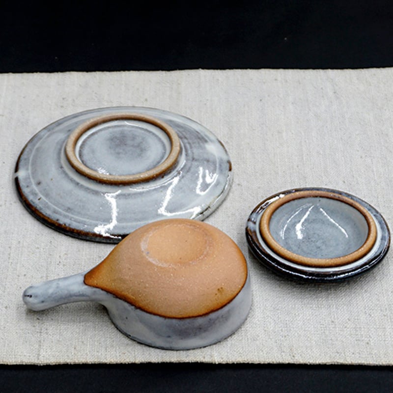 和食器 布志名焼 湯町窯 ふわふわ 卵 の エッグベーカー 小 海鼠釉