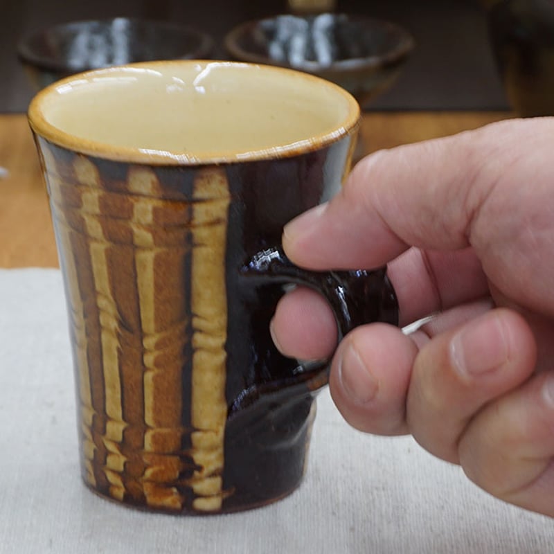 和食器 布志名焼 湯町窯 マグカップ 小 180cc 鶉紋濃茶 艷飴釉