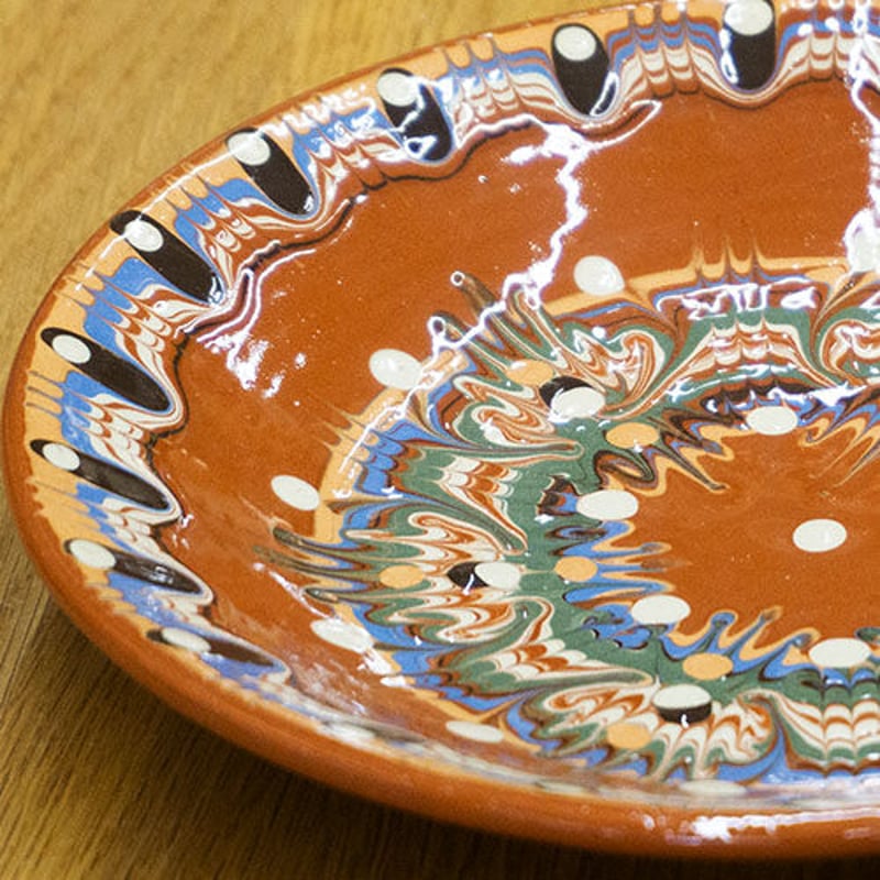 ブルガリア トロヤン 中皿 18cm ブラウン スリップウェア | うつわの店