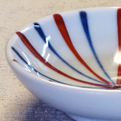 和食器 砥部焼 梅山窯 豆皿 9cm 放射線