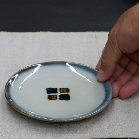 和食器 布志名焼 袖師窯 中皿 17cm 市松 二色
