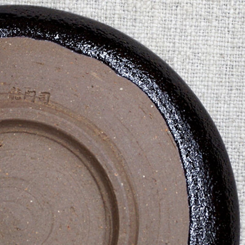 中国 德化窯 暗刻龍文 皿 一対 小傷有り 中国 德化窯 暗刻龍文 皿 一対 小傷有り