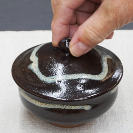 和食器 龍門司焼 蓋物 しゅけ 小 150cc 黒釉白流
