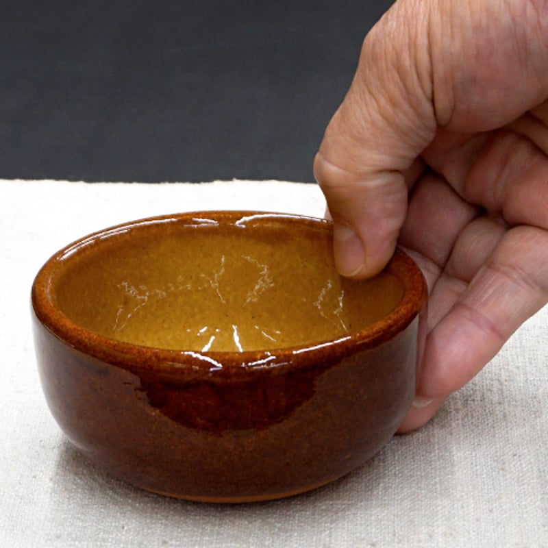 布志名焼　湯町窯　葡萄図飾皿 (30cm大皿)　福間琇士　今なら木製皿立付き 布志名焼 湯町窯 葡萄図飾皿 (30cm大皿) 福間琇士 今なら木製皿