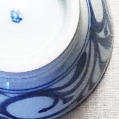 和食器 砥部焼 梅山窯 茶碗 大 12cm 唐草