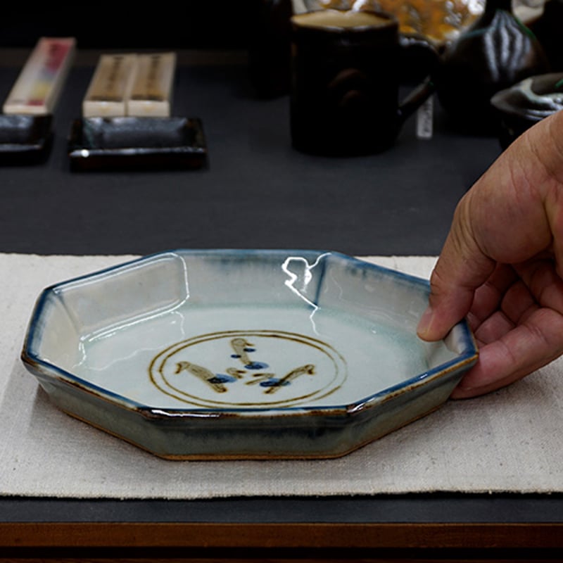 和食器 布志名焼 袖師窯 八角 大皿 20cm つゆ草 | うつわの店 和食器 布志名焼 袖師窯 八角 大皿 20cm つゆ草 | うつわの店